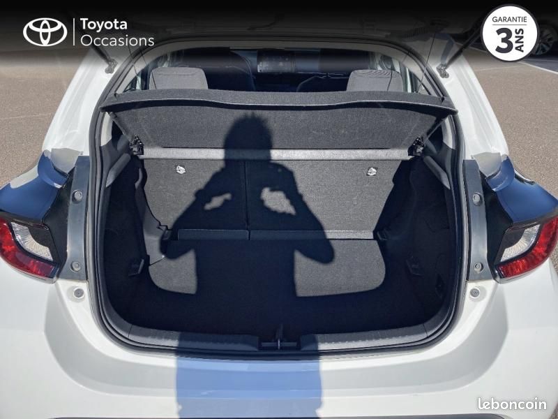 Toyota Yaris 120 VVT-i Dynamic Business 5p MC24 (image 10)