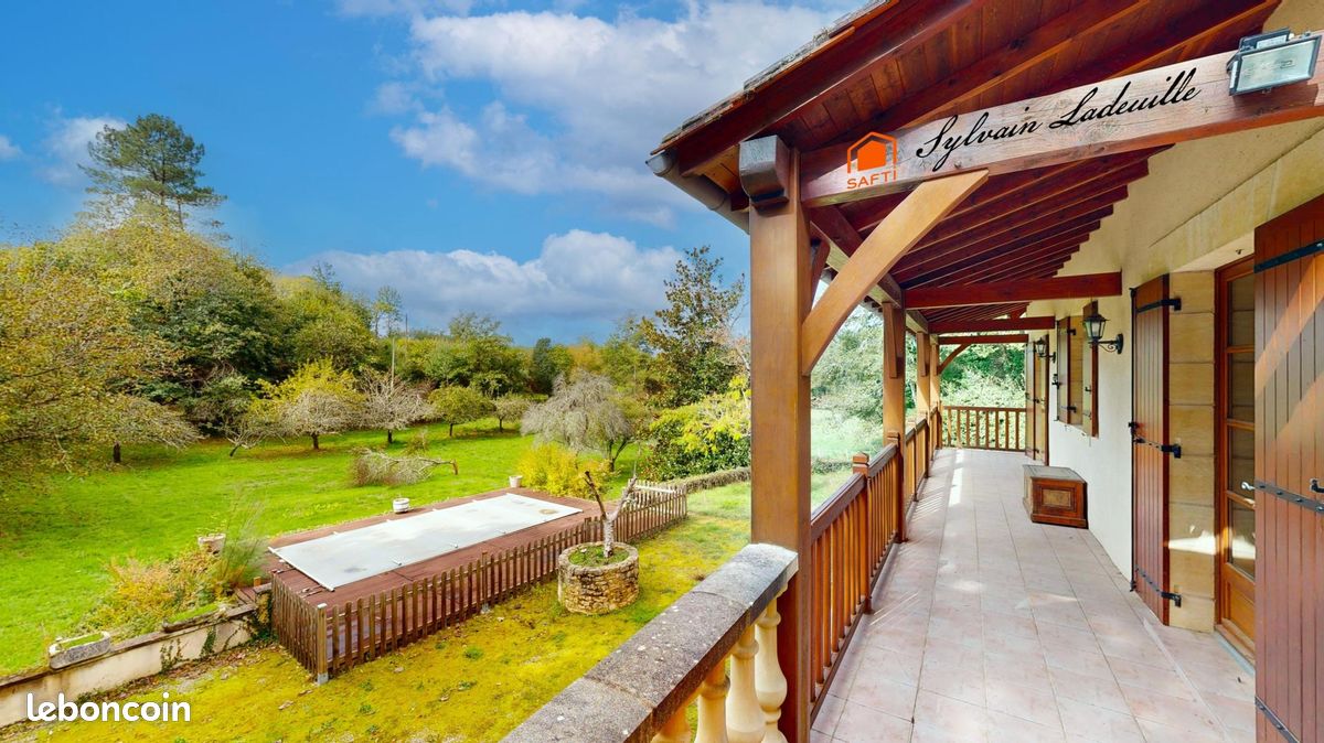 Maison 5 pièces 143 m² · à Les Eyzies · 143 m² · 323 000 €