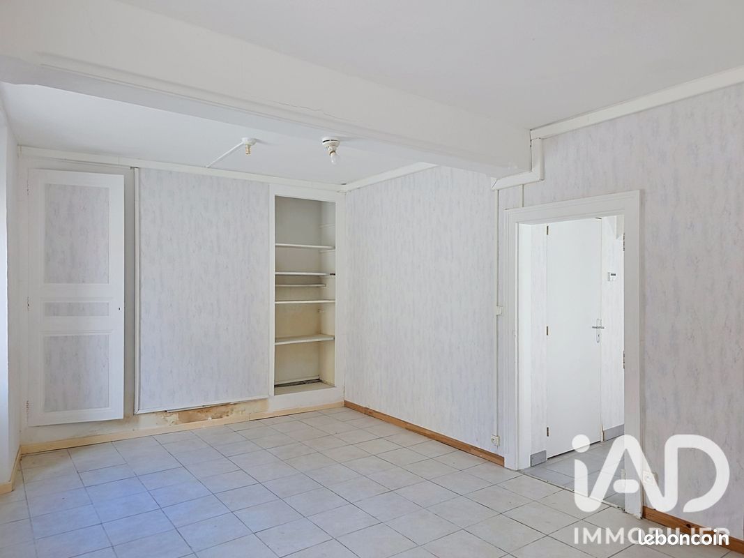 Maison 4 pièces 98 m² · à Barbonne-Fayel · 98 m² · 95 000 €