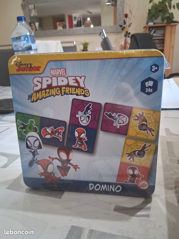 Coffret domino neuf sous blister Disney Marvel Spidey (image 1)