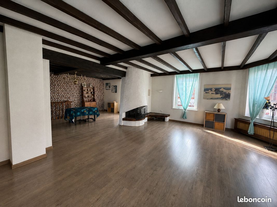 Maison 10 pièces 145 m² · à Faches-Thumesnil · 145 m² · 469 000 €