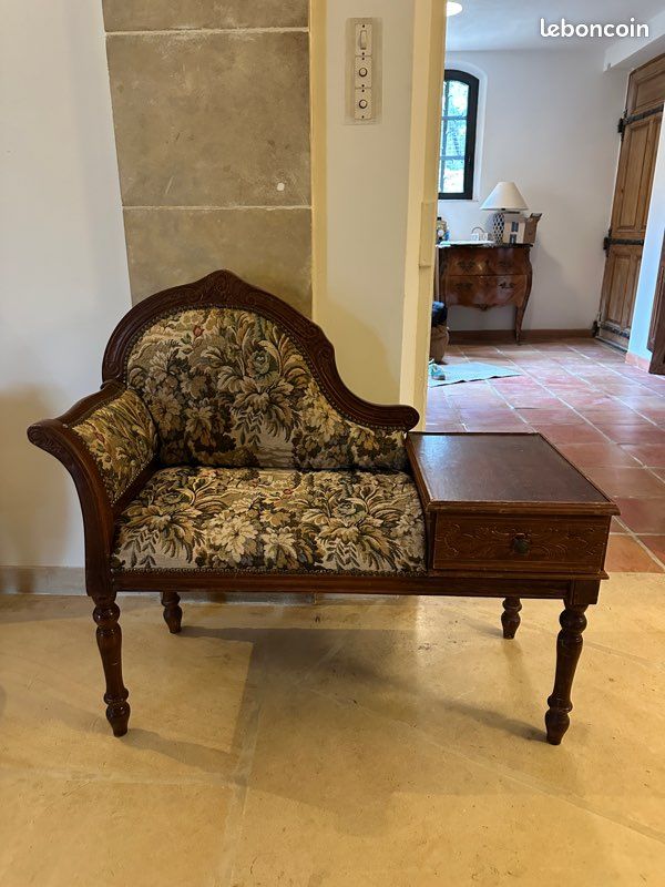 Fauteuil téléphone vintage (image 1)