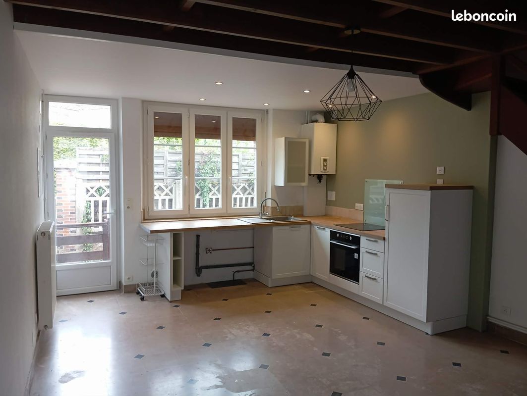 Maison 3 pièces 46 m² · à Cézy · 46 m² · 550 €/mois