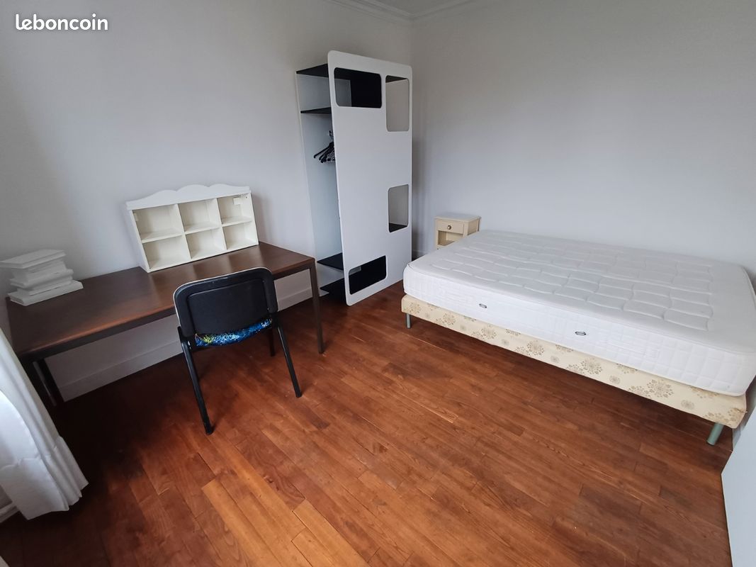Appartement 1 pièce 20 m² · à Quimper · 20 m² · 340 €