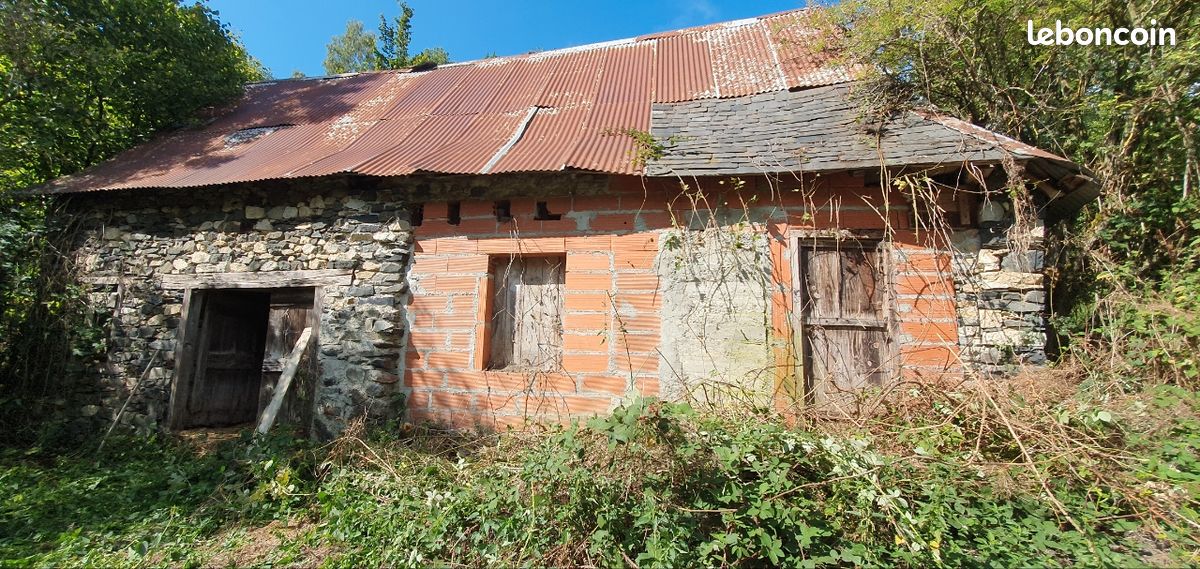 Maison 2 pièces 120 m² · à Galey · 120 m² · 60 000 €
