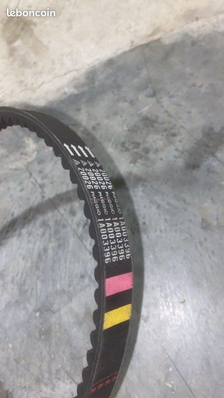 Courroie transmission Ventico D34 pour mobylette Piaggio 50 Vespino