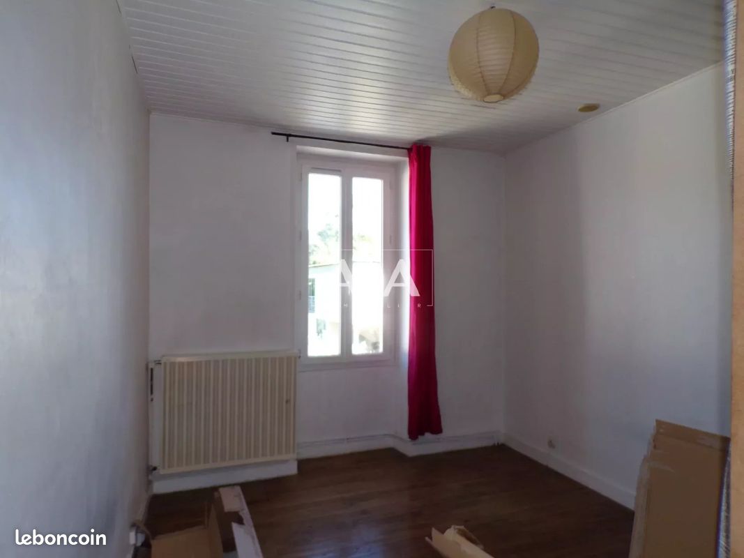 Maison de ville 4 pièces 86 m² - Ruffec 16700 (image principale 4)
