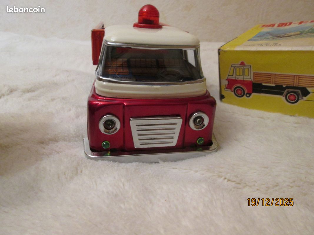 ANCIEN JOUET EN TOLE/CAMION SANSON RICO Porte Voitures EUR 2,00