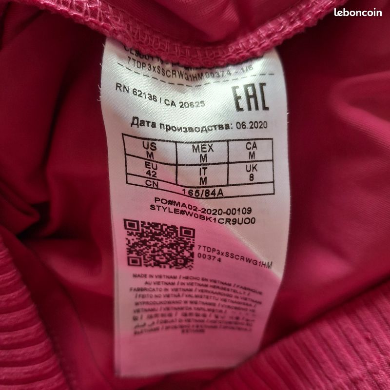 Robe longue moulante en maille côtelée sans manche moulante - ROUGE