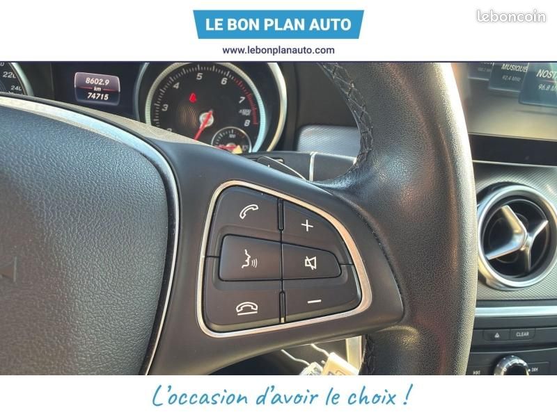 Mercedes-benz GLA 200 Sensation 7G-DCT (image 25)