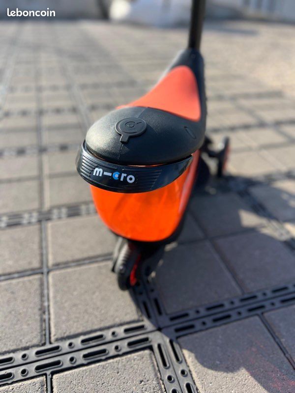 Trottinette BMW enfant évolutive 🚗 Neuve en boîte 🔥 (image 5)