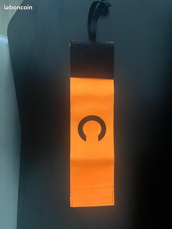 Brassard Capitaine Orange – Neuf, Universel, Pour Sport Ou événement