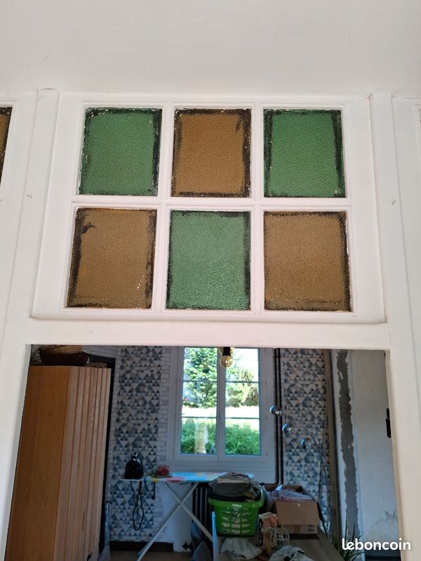 Verriere bois à carreaux cathédrales vert et ambre (image 4)