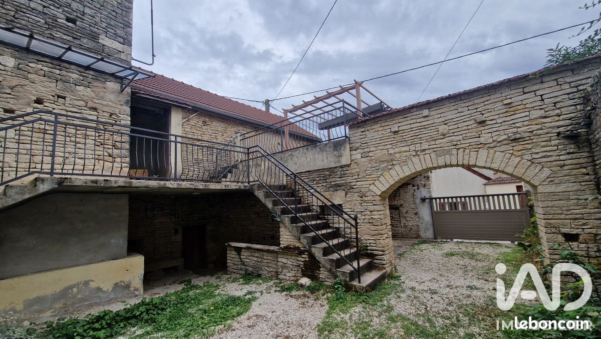 Maison 3 pièces 59 m² · à Cruzy-le-Châtel · 59 m² · 49 000 €