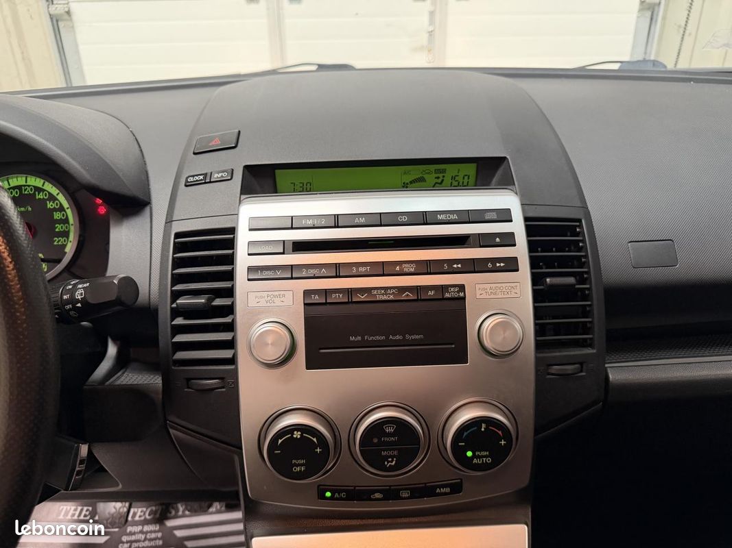 MAZDA MAZDA 5 2.0 MZR-CD 110 7PL Elégance (image 17)