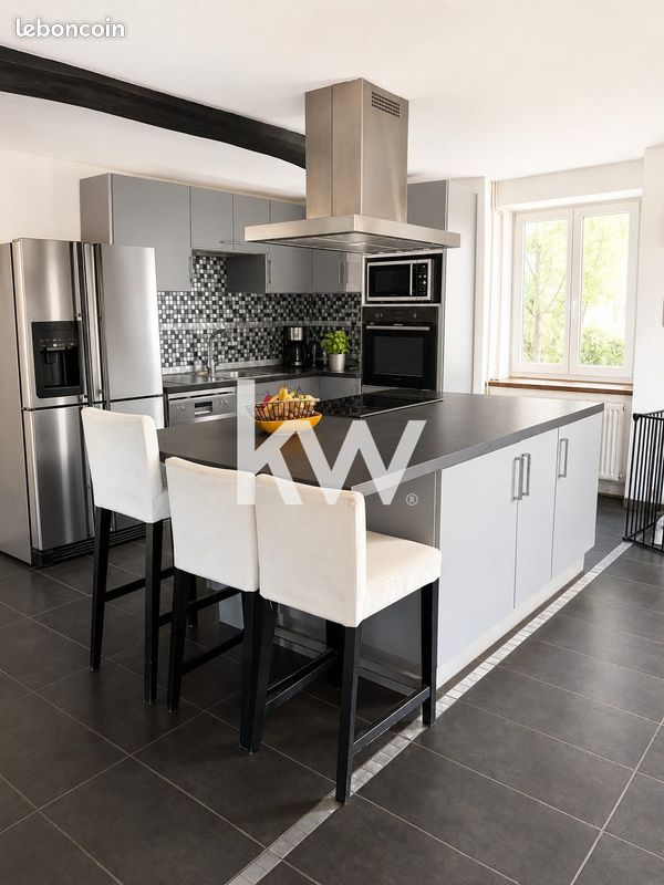 Maison 5 pièces 145 m² · à Bussières · 145 m² · 229 000 €