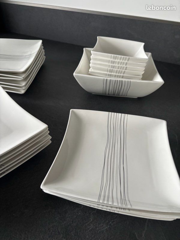 Set de assiettes 25 pièces (image 1)