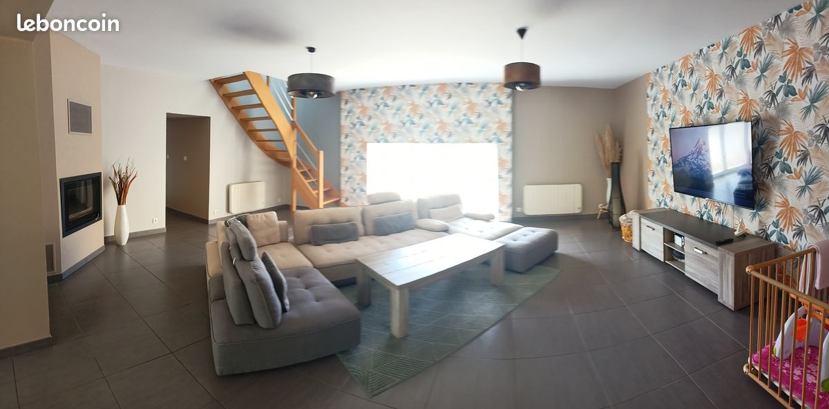 Maison 6 pièces 189 m² · à Miniac-Morvan · 189 m² · 350 000 €