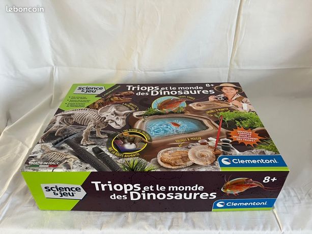 Clementoni - Wissenschaft & Spiel – Triops und die Welt der Dinosaurier – Finden und Zusammenbauen der Fossil – Archäologie-Set für Kinder – Triops Zucht – Wissenschaftliches Spiel – Urzeit – 7 Jahre