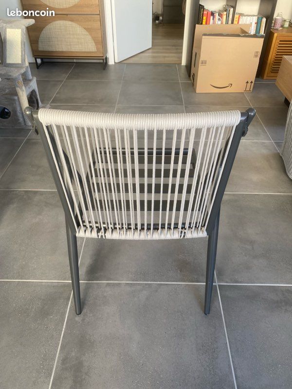 Chaise de jardin (image 2)