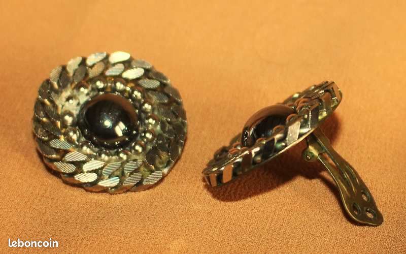 Boucles D'oreilles Vintage Rondes Argentées à Clips - Occasion Bel état