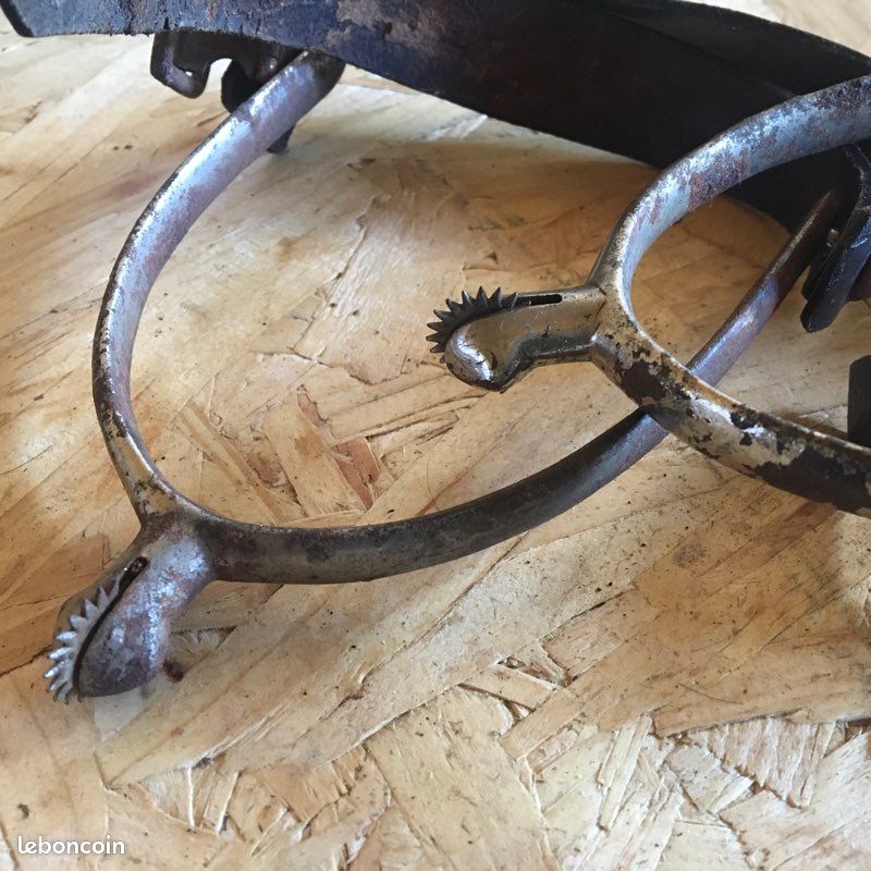 Ensemble de 2 Sangles d'éperons, décorations en Cuir