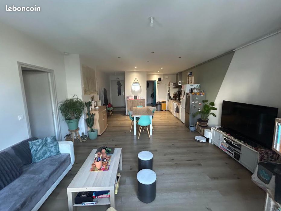 Appartement 4 pièces 90 m² · à Le Puy-en-Velay · 90 m² · 760 €