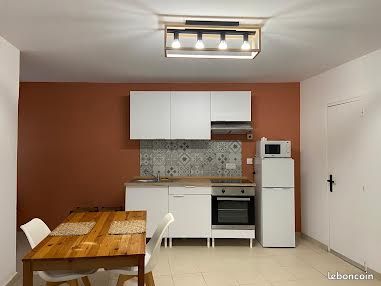 Appartement 3 pièces 50 m² · à Vaison-la-Romaine · 50 m² · 580 €