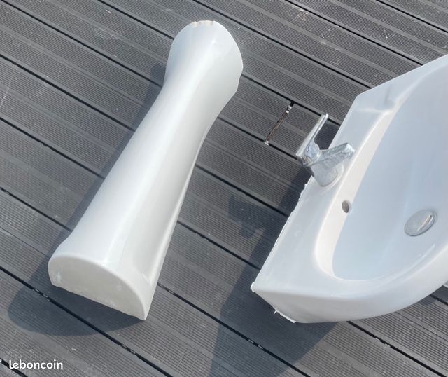 Lavabo avec robinet (image 4)