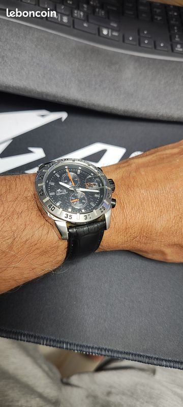 Montre Lotus Chronograph 15682 – acier & cuir noir (image 7)