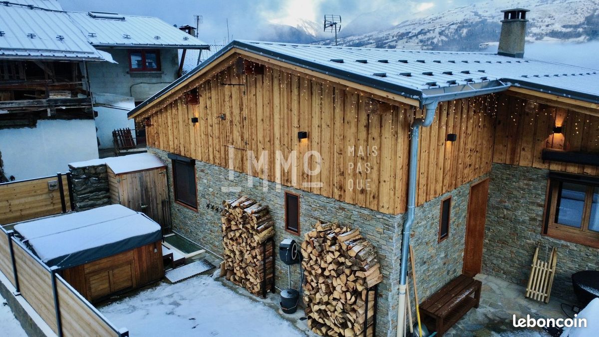 Maison 5 pièces 111 m² · à La Plagne Tarentaise · 111 m² · 710 000 €