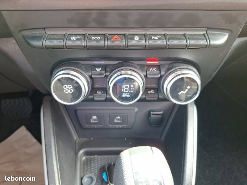 Dacia Duster TCe 150 FAP 4x2 EDC Prestige (image 24)