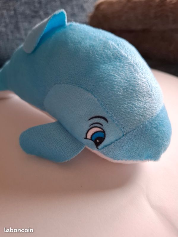Dauphin peluche toys company (image 1)