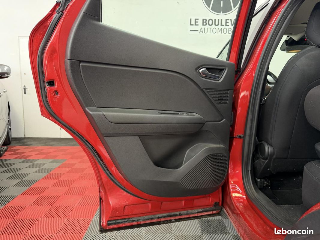 RENAULT CAPTUR (222EUROS/MOIS) 1.5 dCi 115cv Zen CAMERA DE RECULE (image 19)