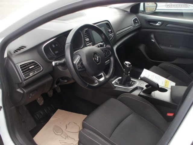 Megane 4 business 1.5 bluedci 115 cv bvm6 (image 5)