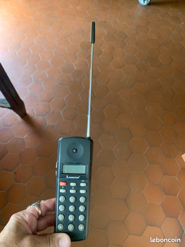 Téléphone vintage avec répondeur logicom (image 1)