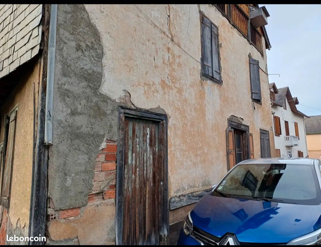 Maison 8 pièces 280 m² · à Ordizan · 280 m² · 55 000 €