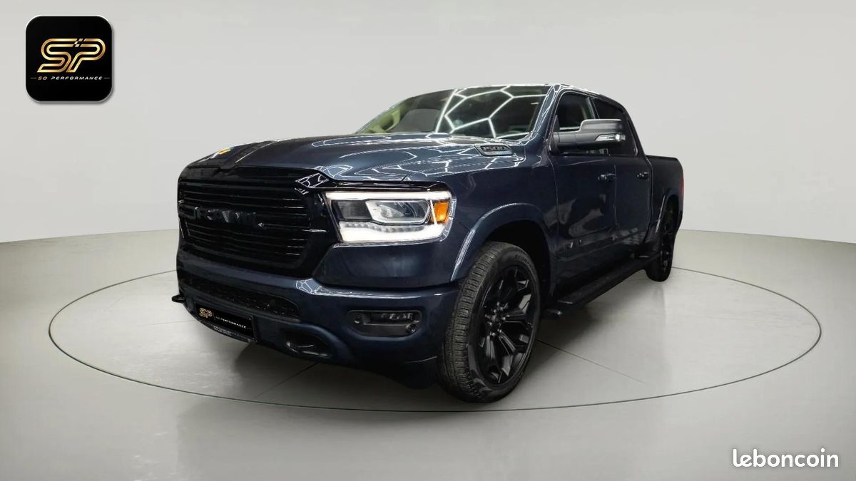Dodge RAM 1500 Laramie Offroad Night Edition * 5.7 V8 HEMI * 4x4 * Cuir * Alpine * Jantes 22" (image 1)