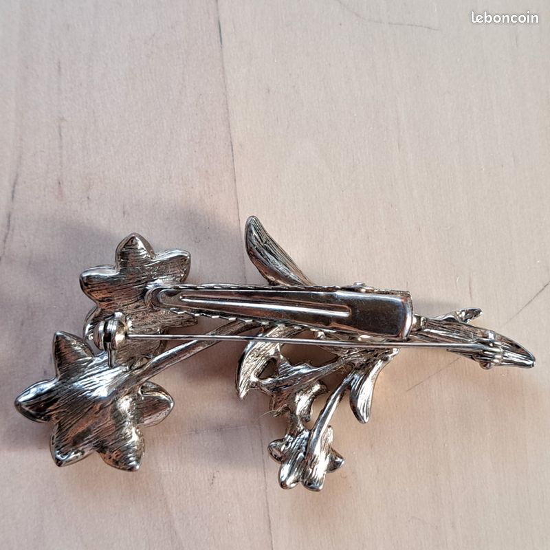 Broche Fleur Rouge Argent - Vintage - Bijou Fantaisie