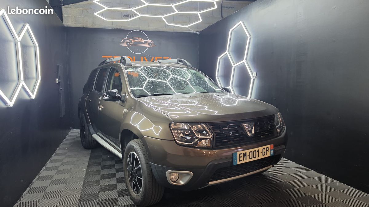 🚗 superbe dacia duster black touch 1.5 dci 110cv boite automatique attelage garantie 12 mois (image 1)
