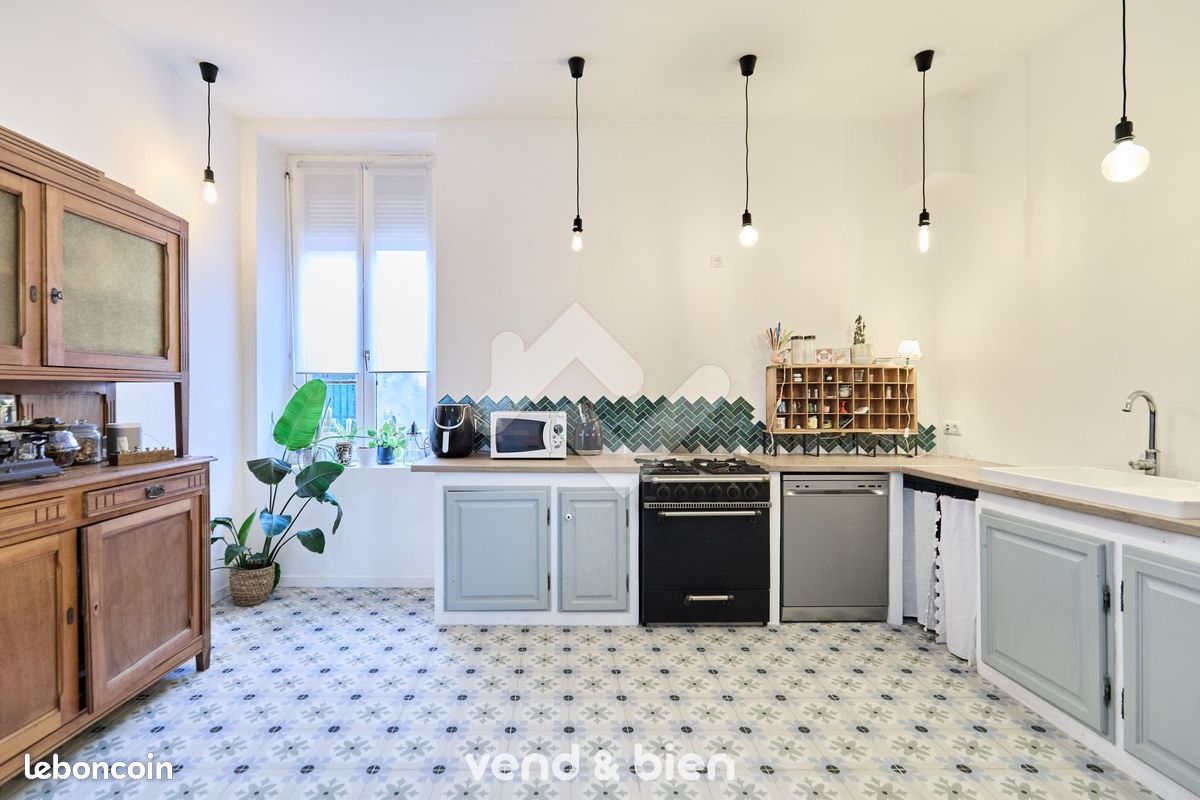 Maison 7 pièces 175 m² · à Avenay-Val-d'Or · 175 m² · 299 000 €
