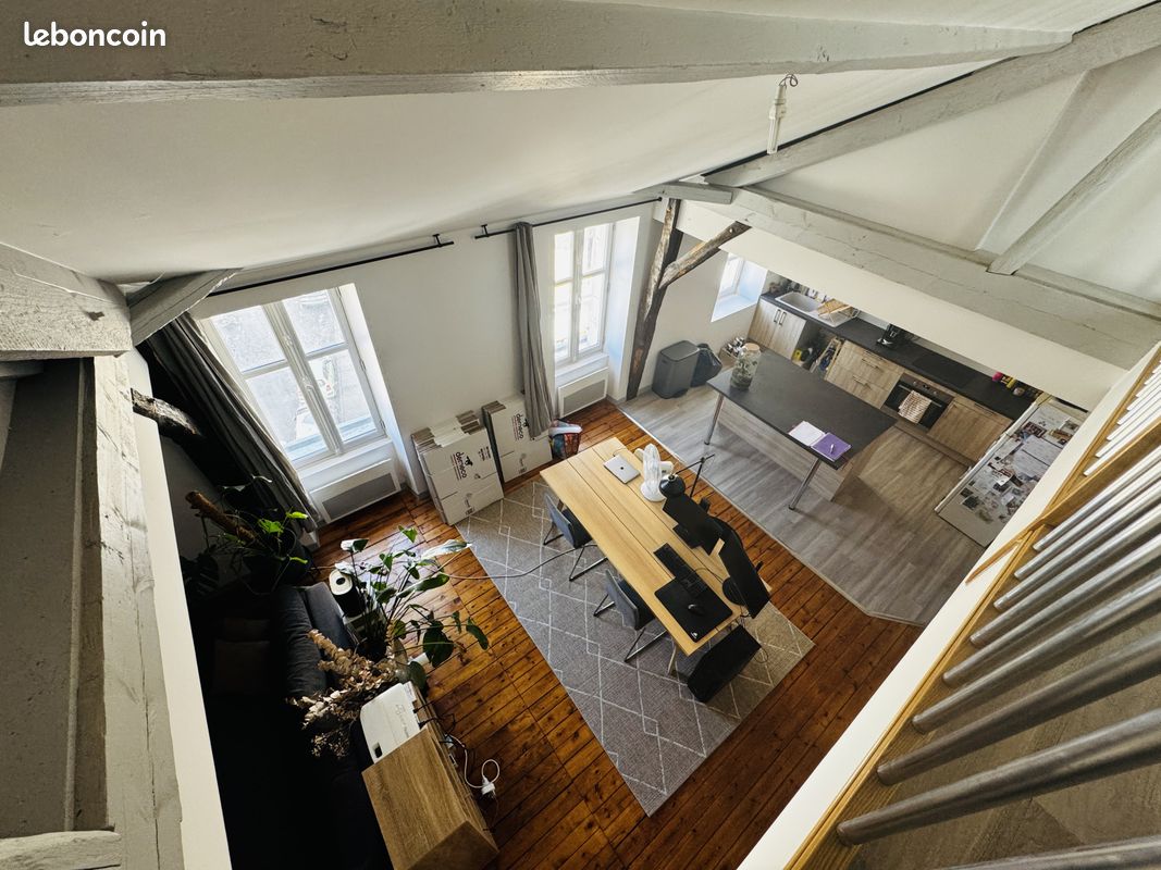 Appartement 4 pièces 116 m² · à Poitiers · 116 m² · 1 150 €
