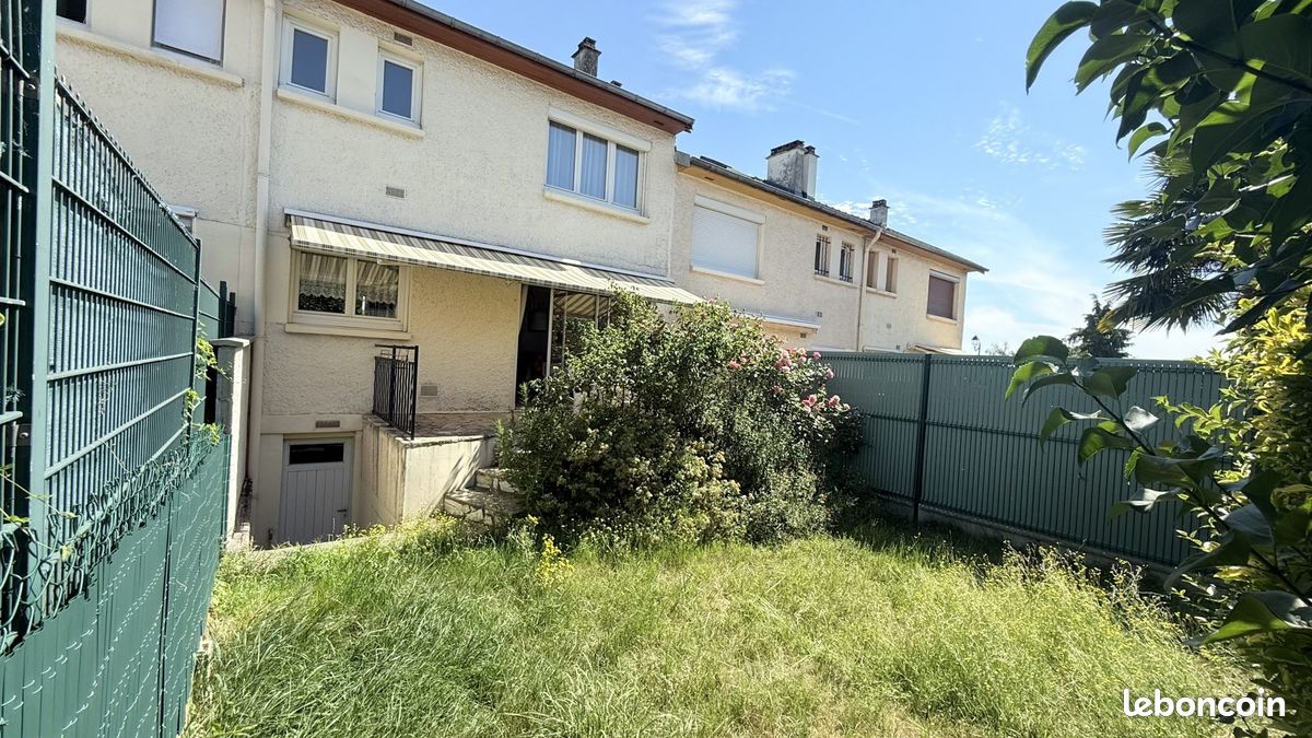 Maison 5 pièces 78 m² · à Ecquevilly · 78 m² · 245 000 €