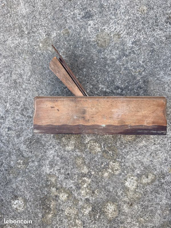 Rabot à bois manuel (image 1)