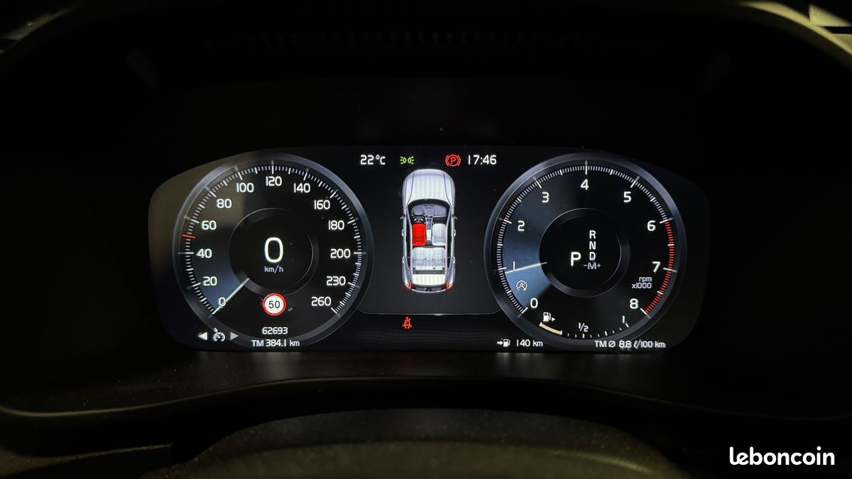 VOLVO XC40 1.5 T3 165ch R-DESIGN 2WD GEARTRONIC - TO PANO - CAMERA (image 12)