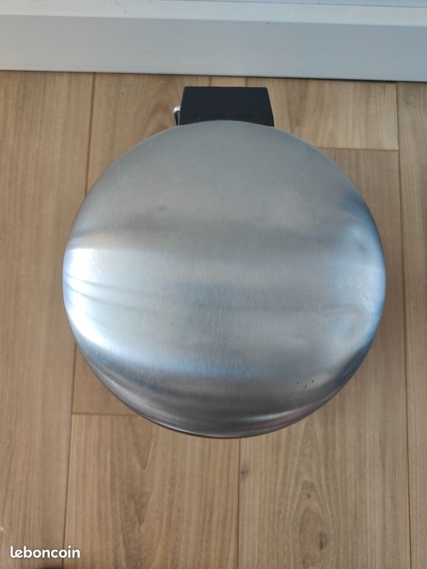 Poubelle inox (image 5)