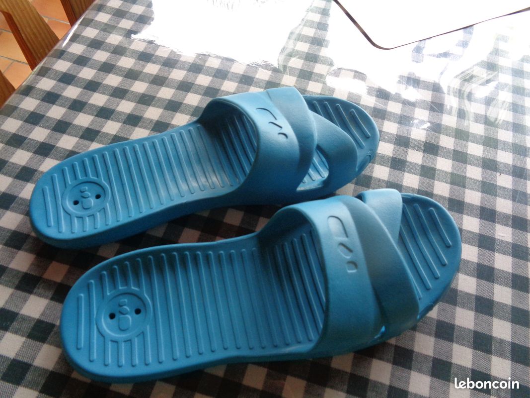 Lot de 4 paires chaussures piscine P 38 (image 7)