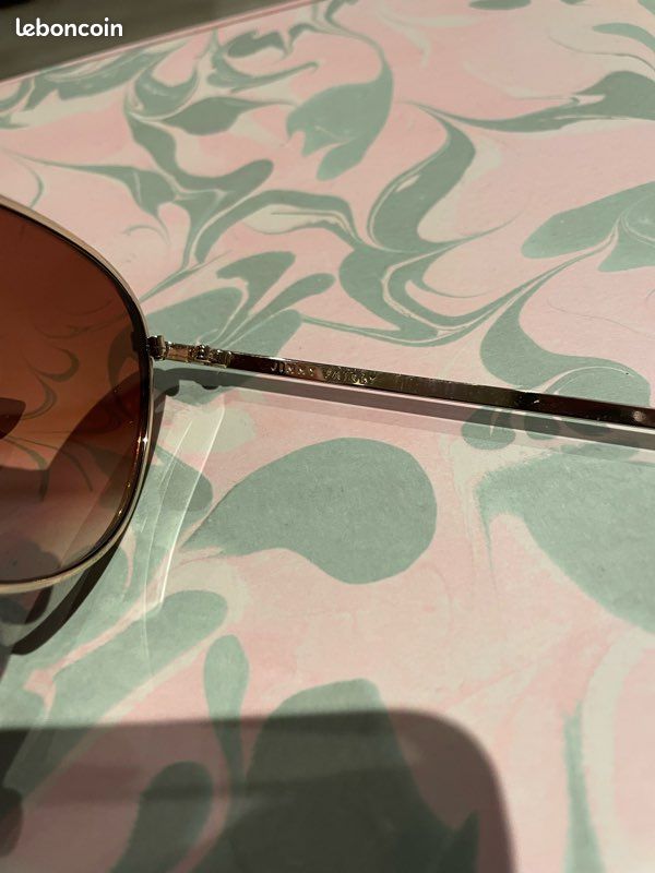 Lunettes de soleil đ (image 5)