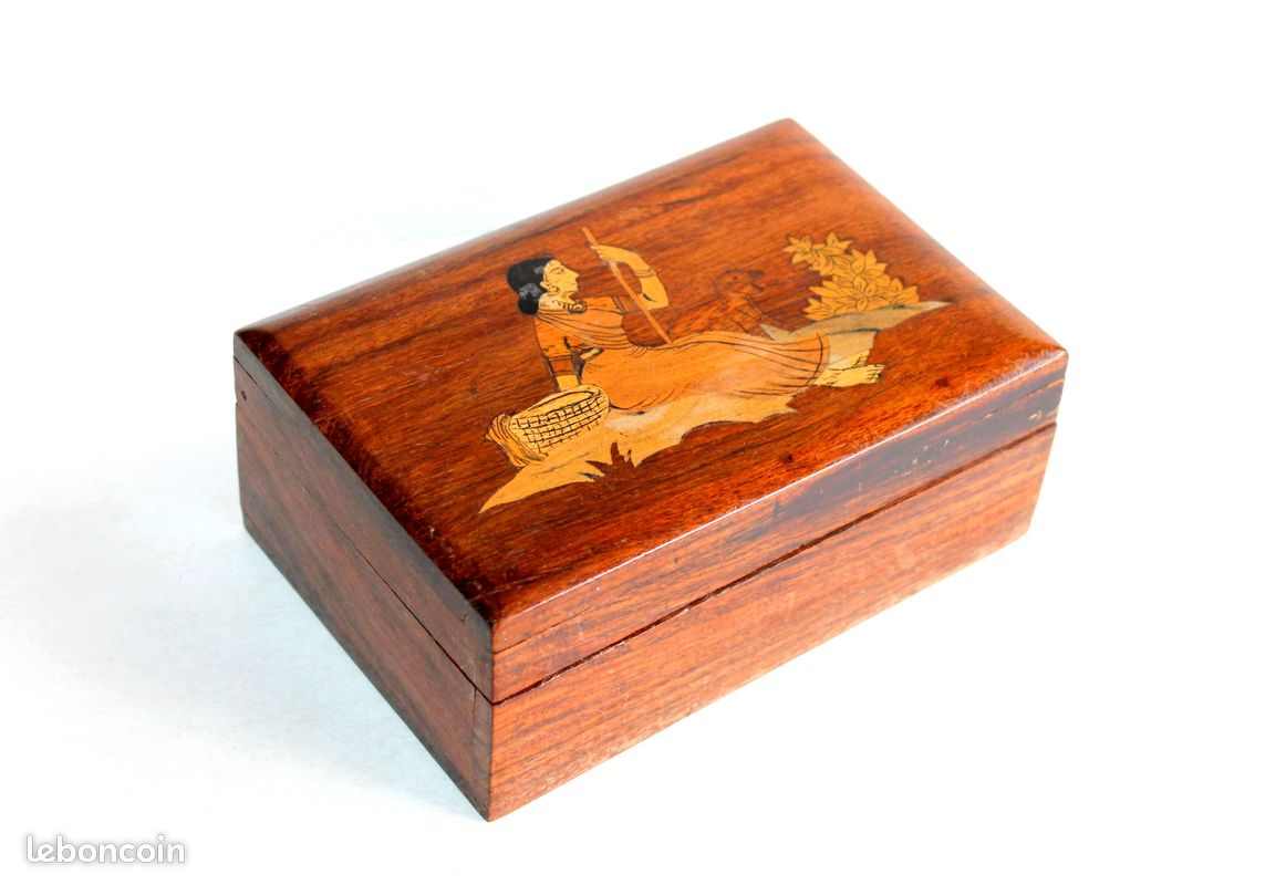 INDE, JOLI COFFRET BOITE, MARQUETERIE EN BOIS, DECOR FEMME et AGNEAU 15,5x10x6cm / ART DECORATIF ASIATIQUE ASIE (image 1)
