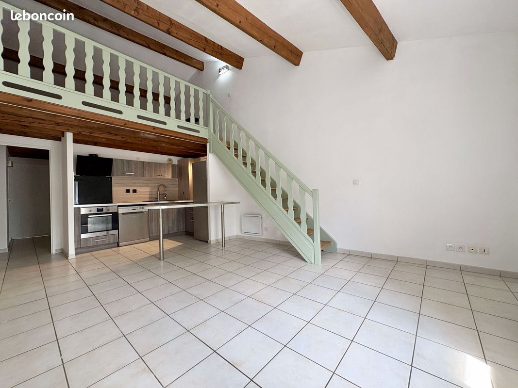 Appartement 3 pièces 77 m² · à Vaux-en-Beaujolais · 77 m² · 730 €/mois